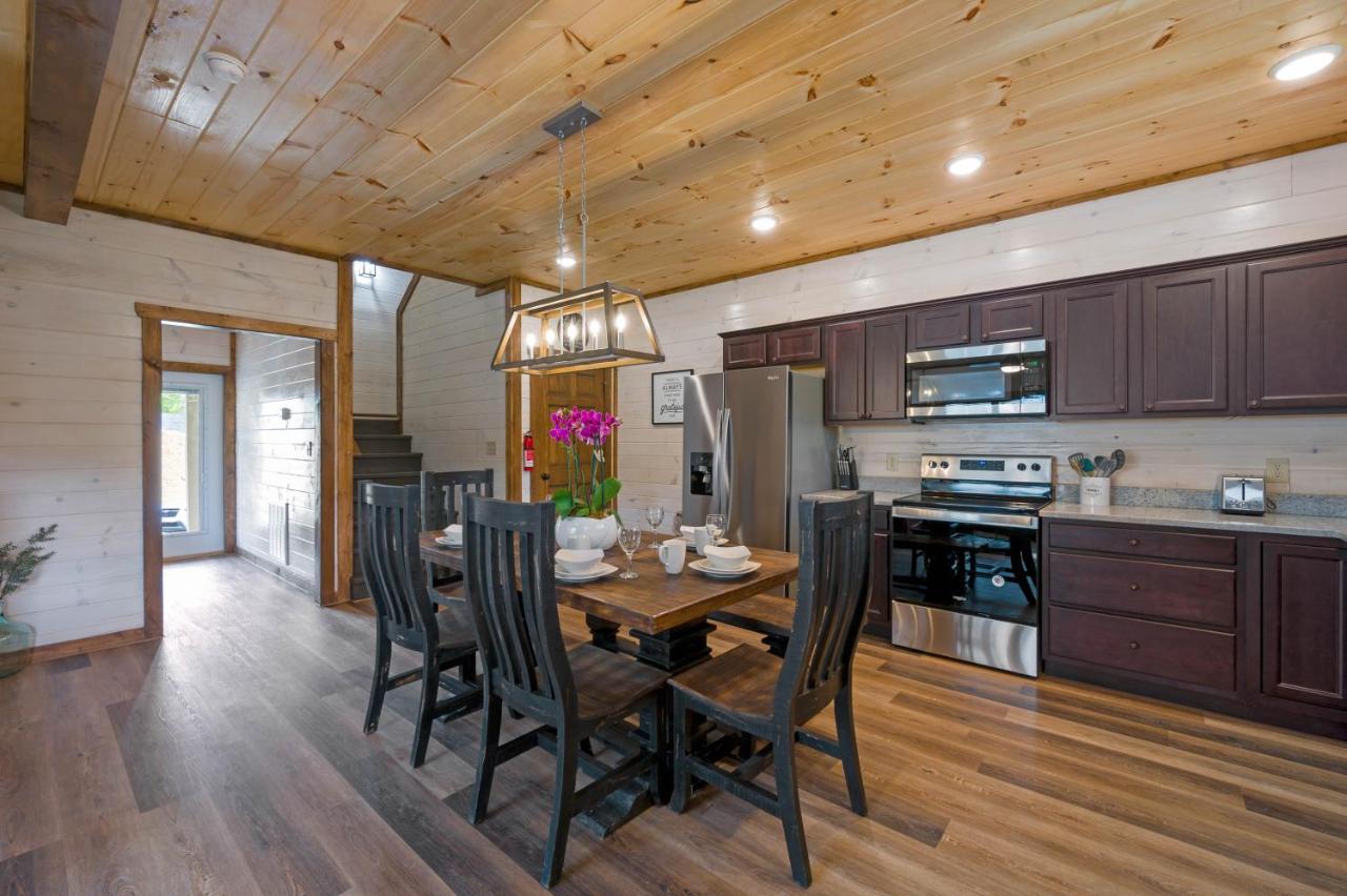 Osprey Nest Cottage Modern New Cabin Пиджен-Фордж Экстерьер фото