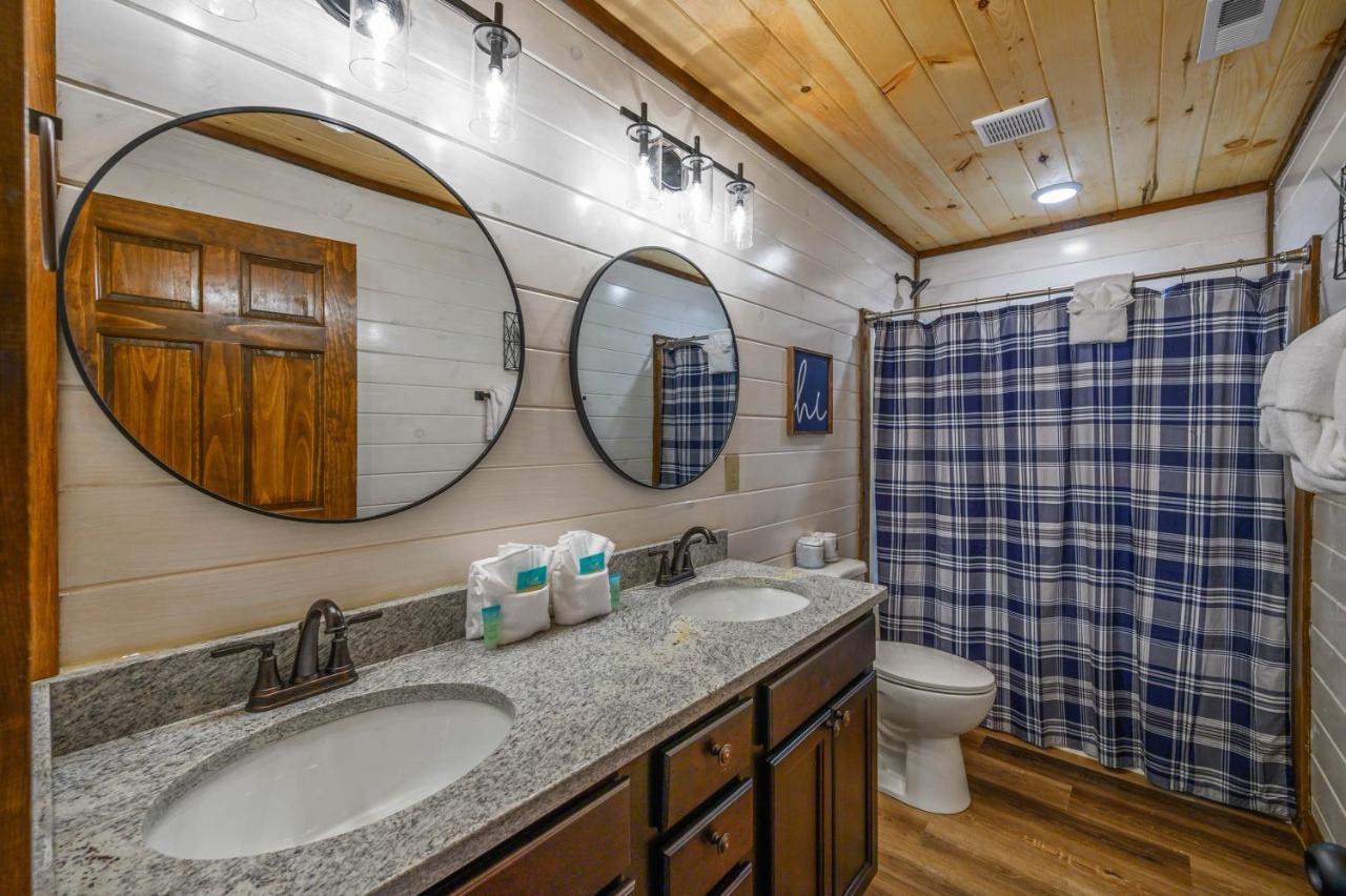 Osprey Nest Cottage Modern New Cabin Пиджен-Фордж Экстерьер фото