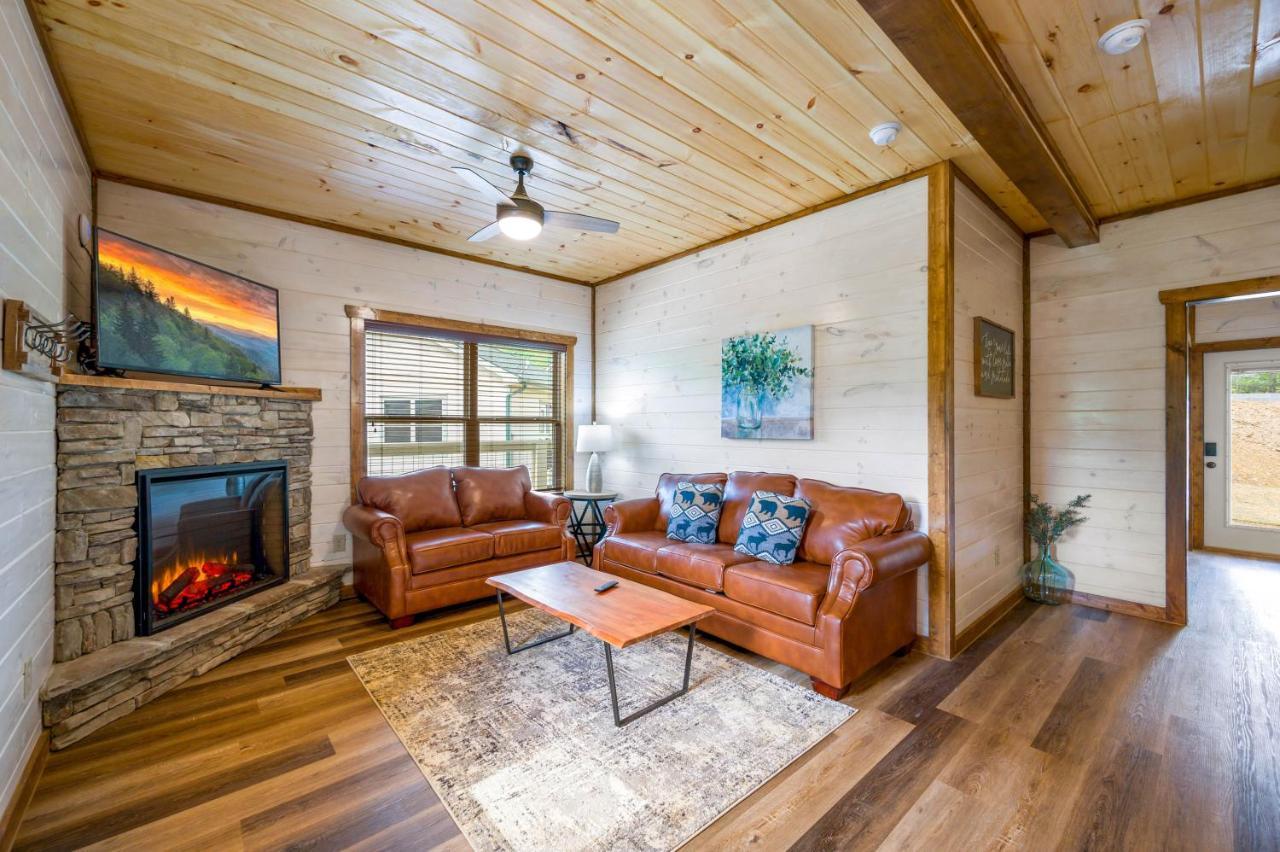 Osprey Nest Cottage Modern New Cabin Пиджен-Фордж Экстерьер фото
