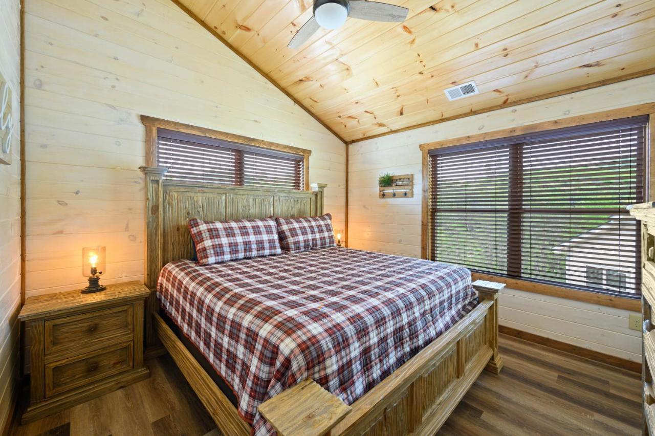 Osprey Nest Cottage Modern New Cabin Пиджен-Фордж Экстерьер фото