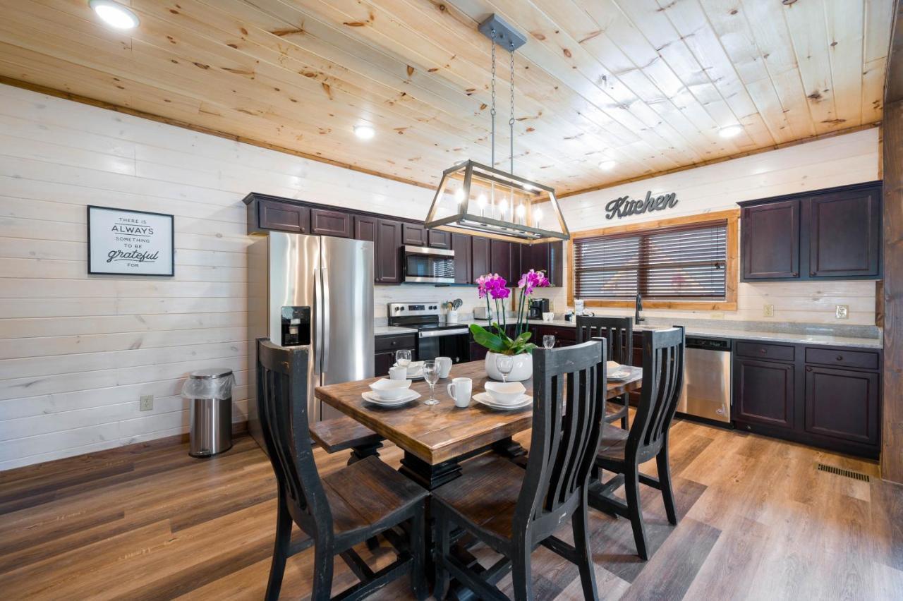 Osprey Nest Cottage Modern New Cabin Пиджен-Фордж Экстерьер фото
